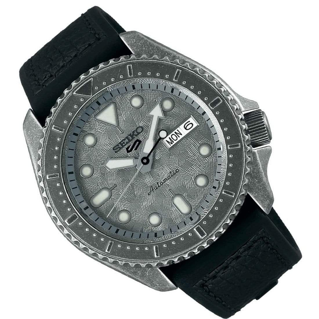 Seiko Men's Black 5 Sports Watch SRPE79K1-GR8 Sunglasses