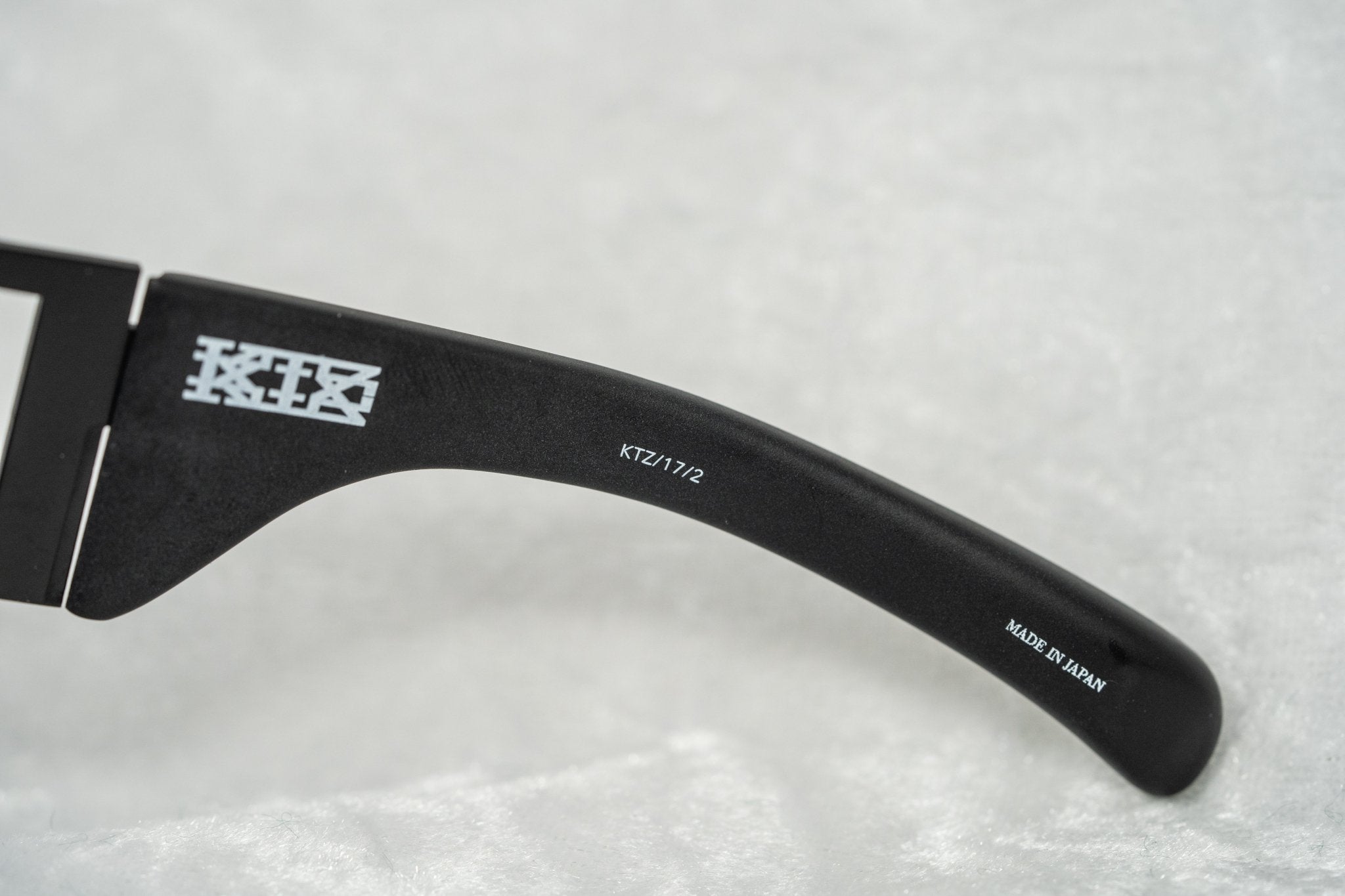Kokon To Zai Sunglasses Oversized Matte Black With Silver Category 3 Mirror Lenses KTZ17C2SUN - Watches & Crystals