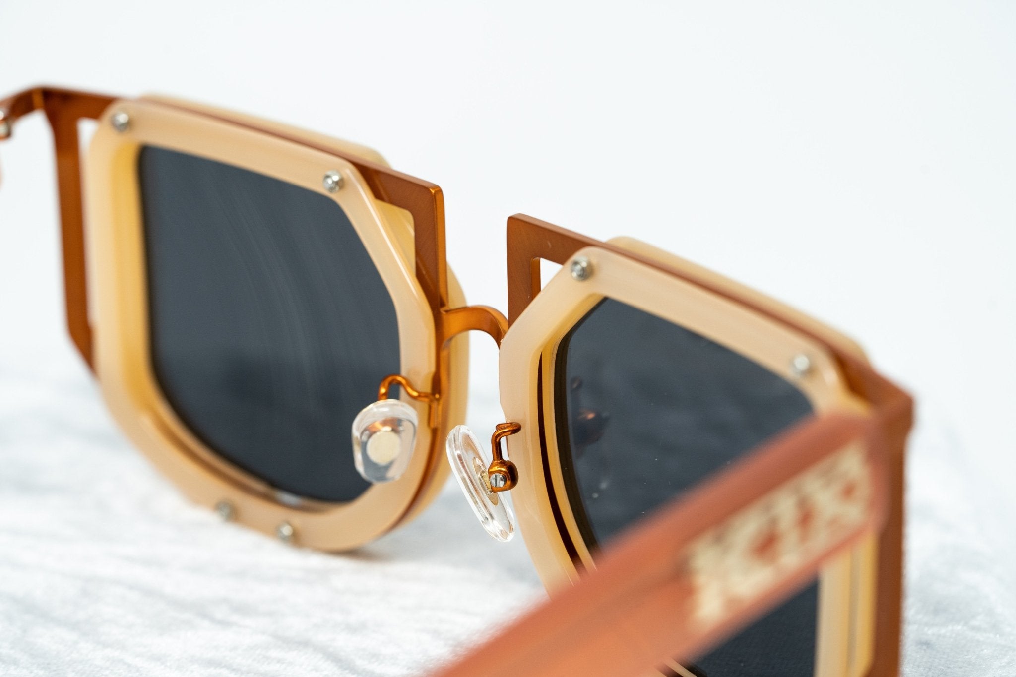 Kokon To Zai Sunglasses Special Beige Orange With Dark Grey Category 3 Lenses KTZ16C1SUN - Watches & Crystals