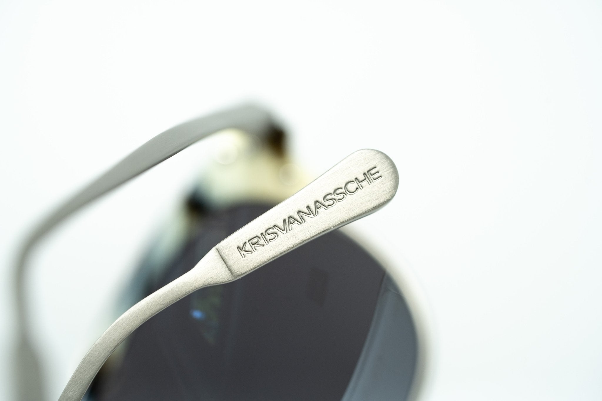 Kris Van Assche Sunglasses with D-Frame Brown Horn Brushed Silver and Blue Mirror Lenses Category 3 - KVA76C4SUN - Watches & Crystals