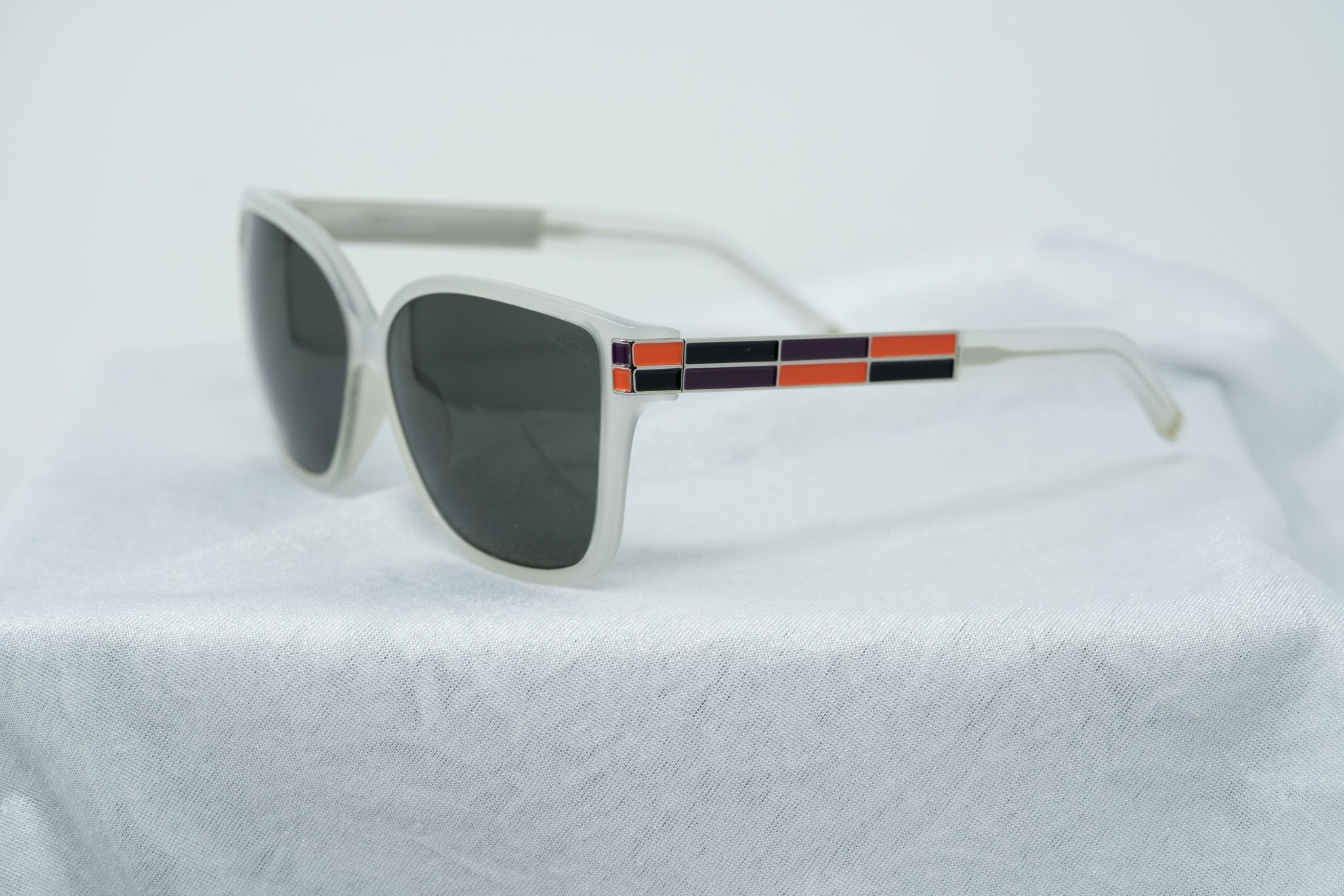 Oscar De La Renta Sunglasses Oversized Clear Enamel Arms and Green Lenses Category 3 - ODLR21C3SUN - Watches & Crystals