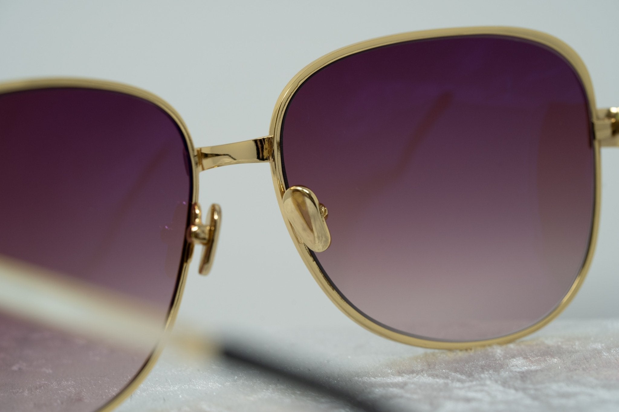Oscar De La Renta Sunglasses Oversized Frame Gold and Purple Lenses Category 3 - ODLR32C1SUN - Watches & Crystals