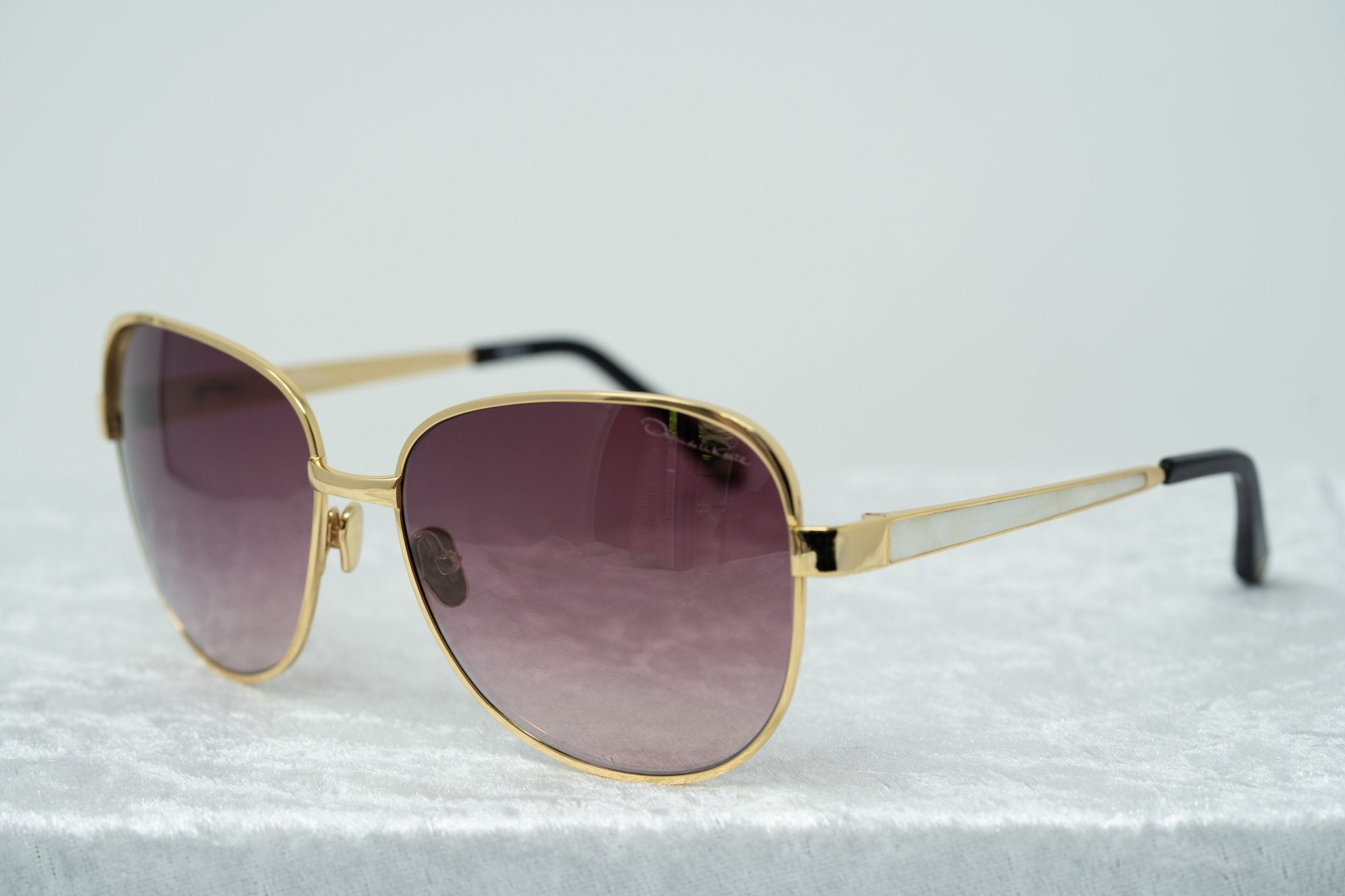 Oscar De La Renta Sunglasses Oversized Frame Gold and Purple Lenses Category 3 - ODLR32C1SUN - Watches & Crystals
