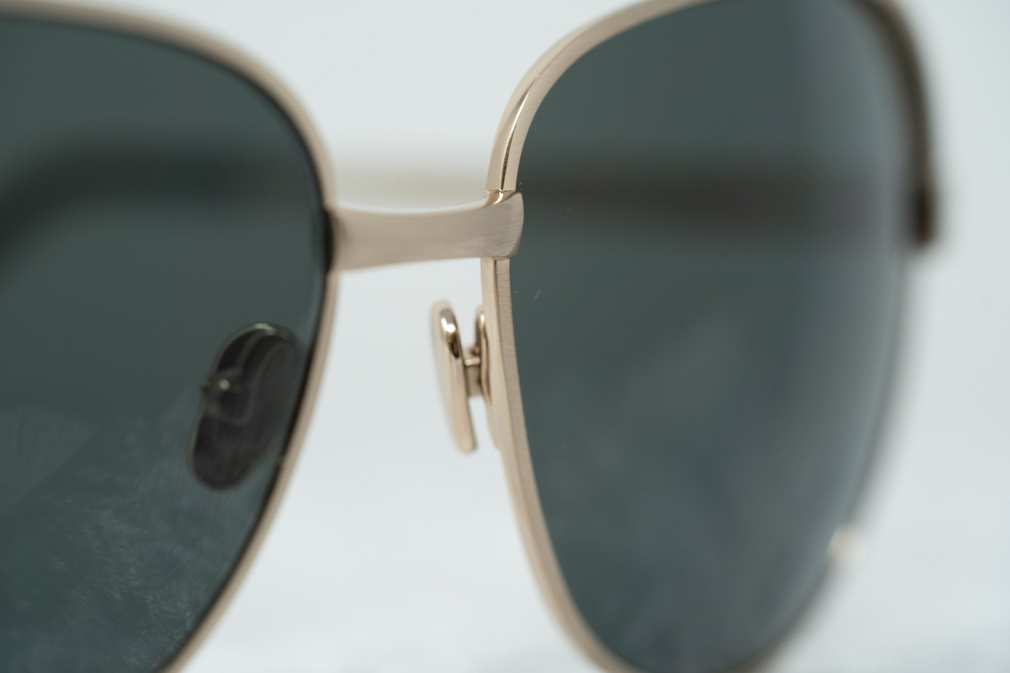 Oscar De La Renta Sunglasses Oversized Frame Rose Gold and Green Lenses Category 3 - ODLR32C2SUN - Watches & Crystals