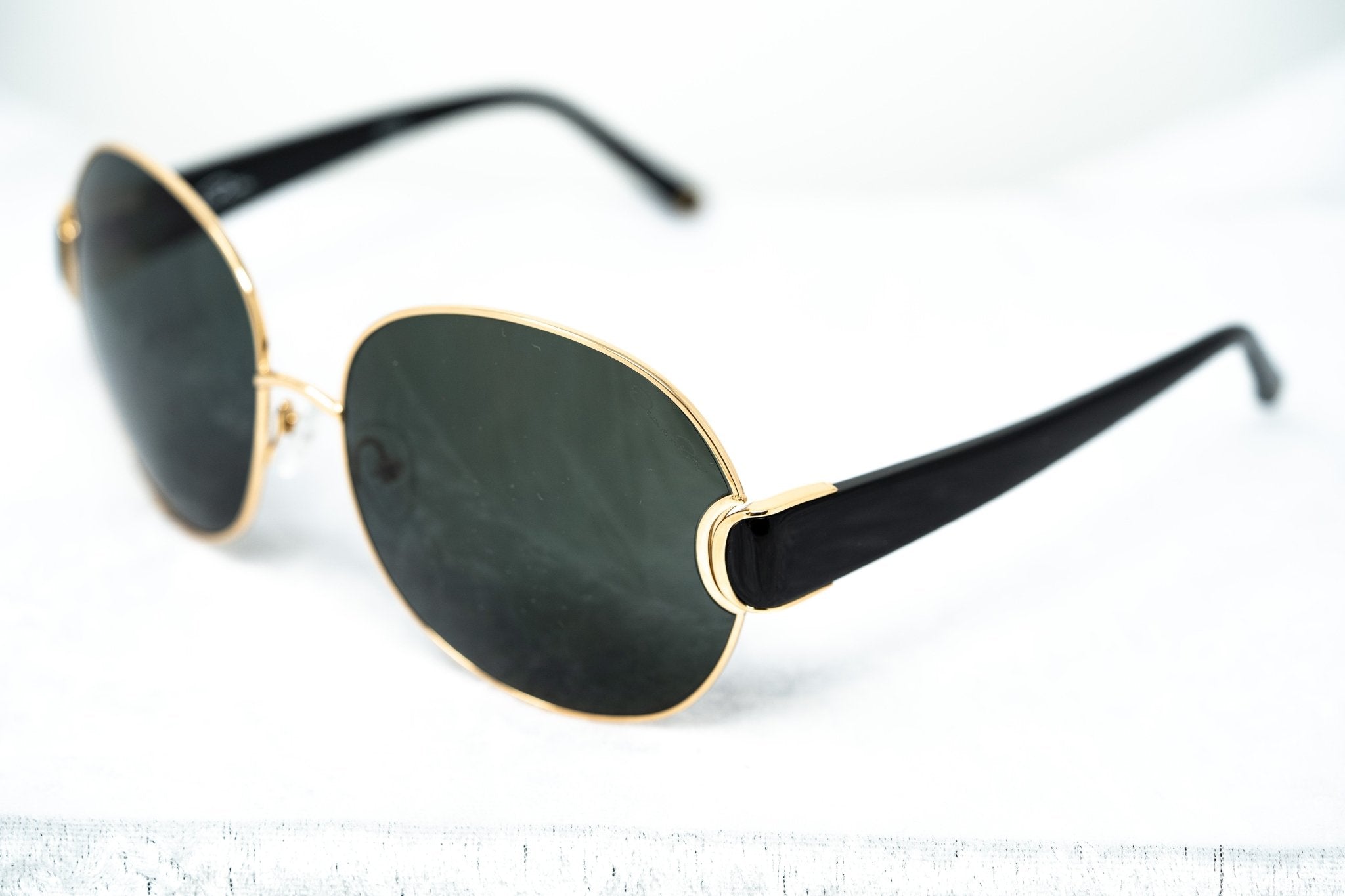 Oscar De La Renta Women Sunglasses Oversized Frame Gold with Grey Lenses Category 3 - ODLR54C1SUN - Watches & Crystals