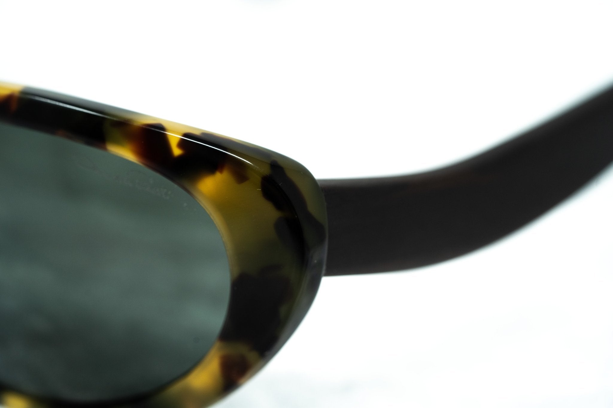 Oscar De La Renta Women Sunglasses Sandalwood Oval Tortoise and Dark Grey Lenses Category 3 - ODLR43C7SUN - Watches & Crystals