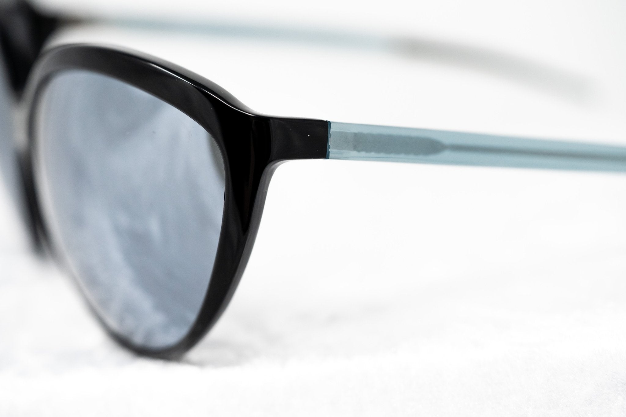 Prabal Gurung Sunglasses Female Oversized Black and Black/Teal Category 3 Silver Mirror Lenses PG22C5SUN - Watches & Crystals