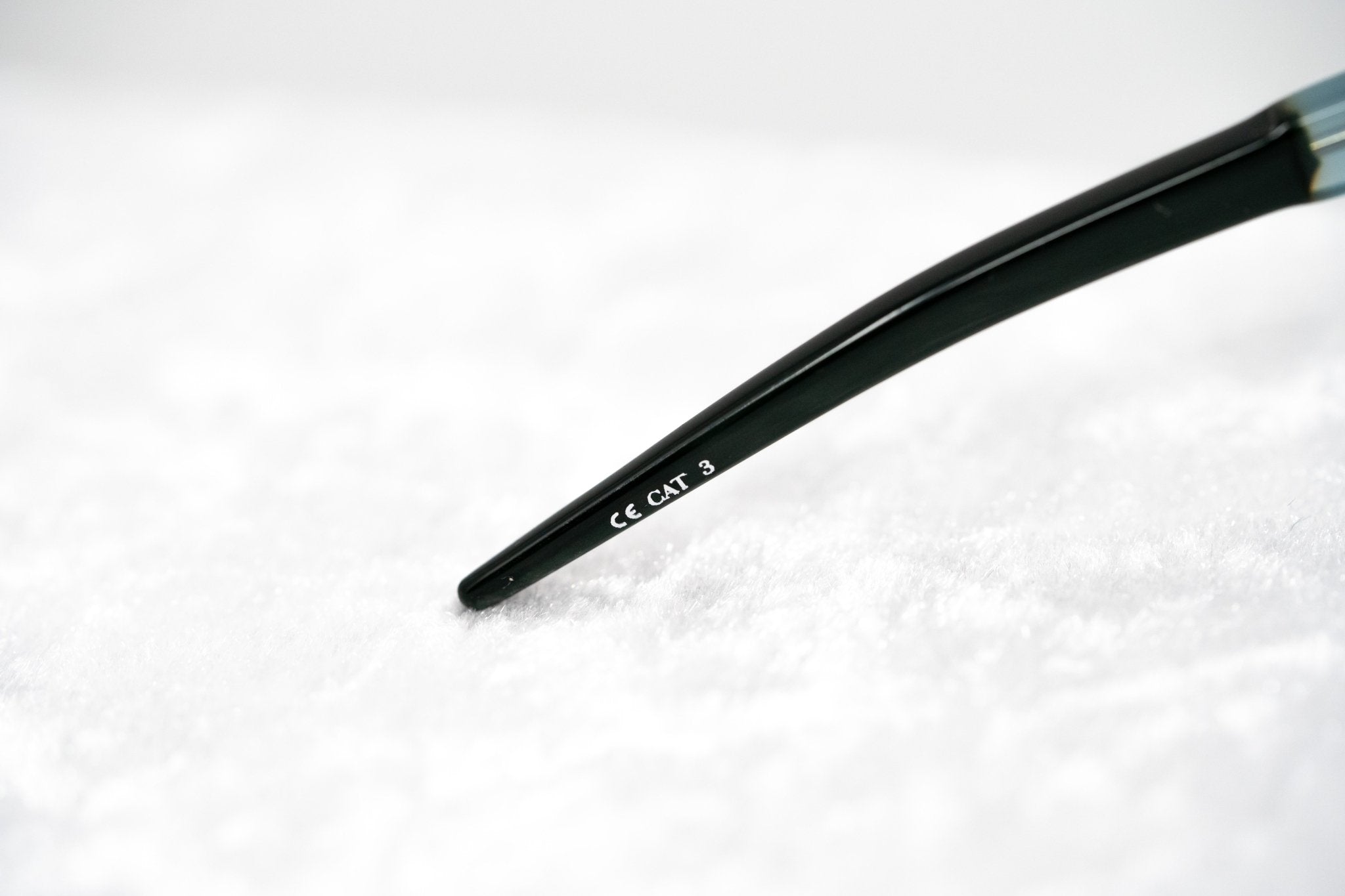 Prabal Gurung Sunglasses Female Oversized Black and Black/Teal Category 3 Silver Mirror Lenses PG22C5SUN - Watches & Crystals