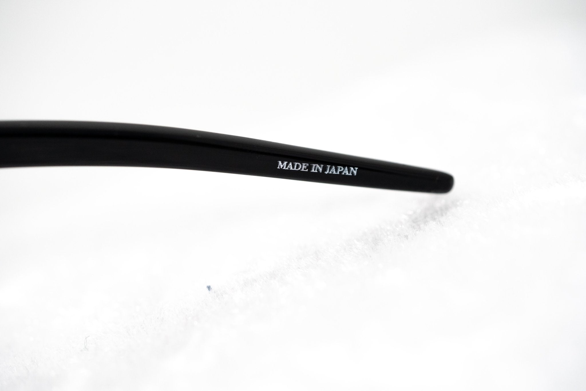 Prabal Gurung Sunglasses Female Oversized Blue Horn and Clear Pink/Black Category 3 Grey Mirror Lenses PG22C1SUN - Watches & Crystals