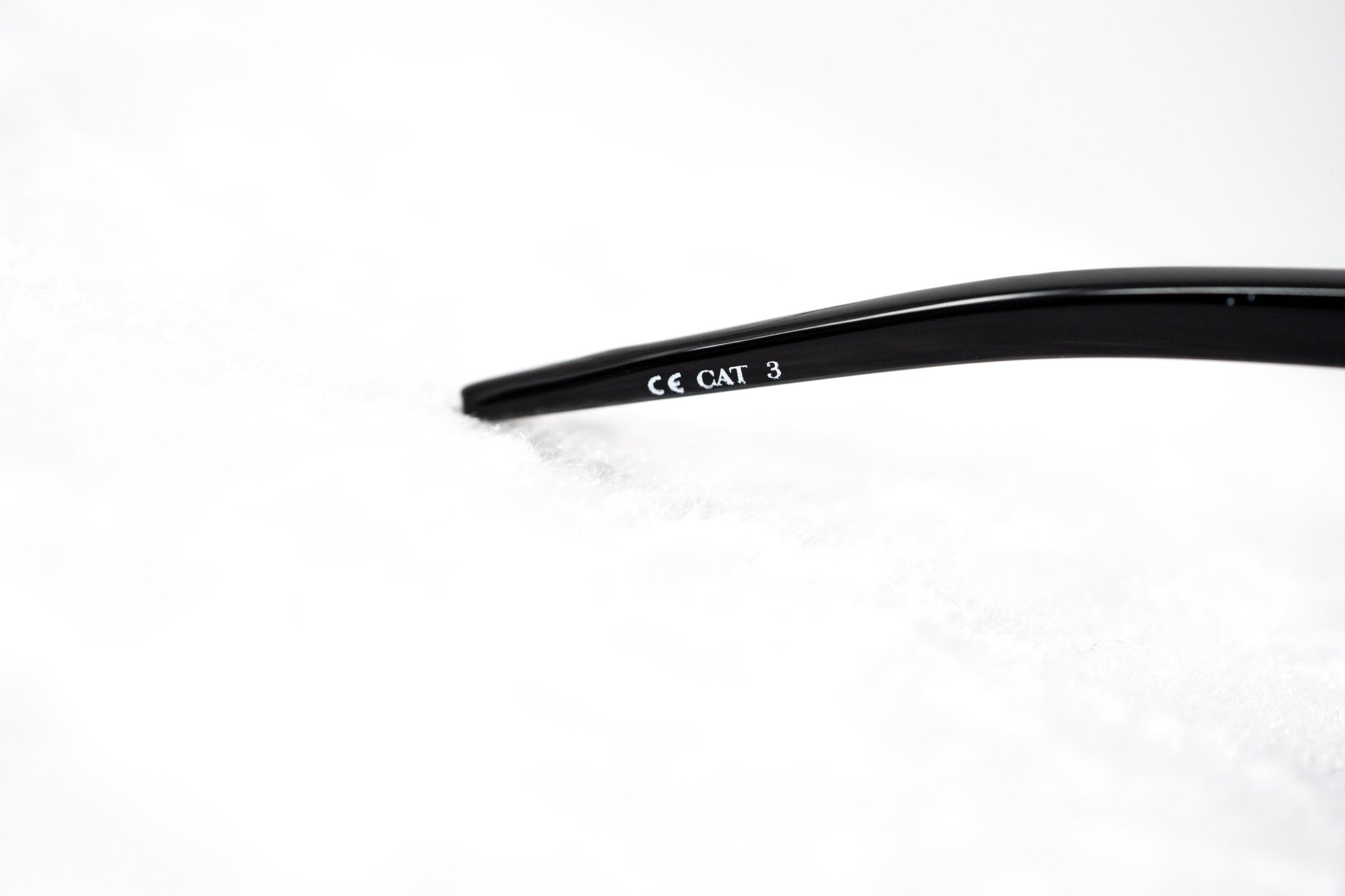 Prabal Gurung Sunglasses Female Oversized Blue Horn and Clear Pink/Black Category 3 Grey Mirror Lenses PG22C1SUN - Watches & Crystals