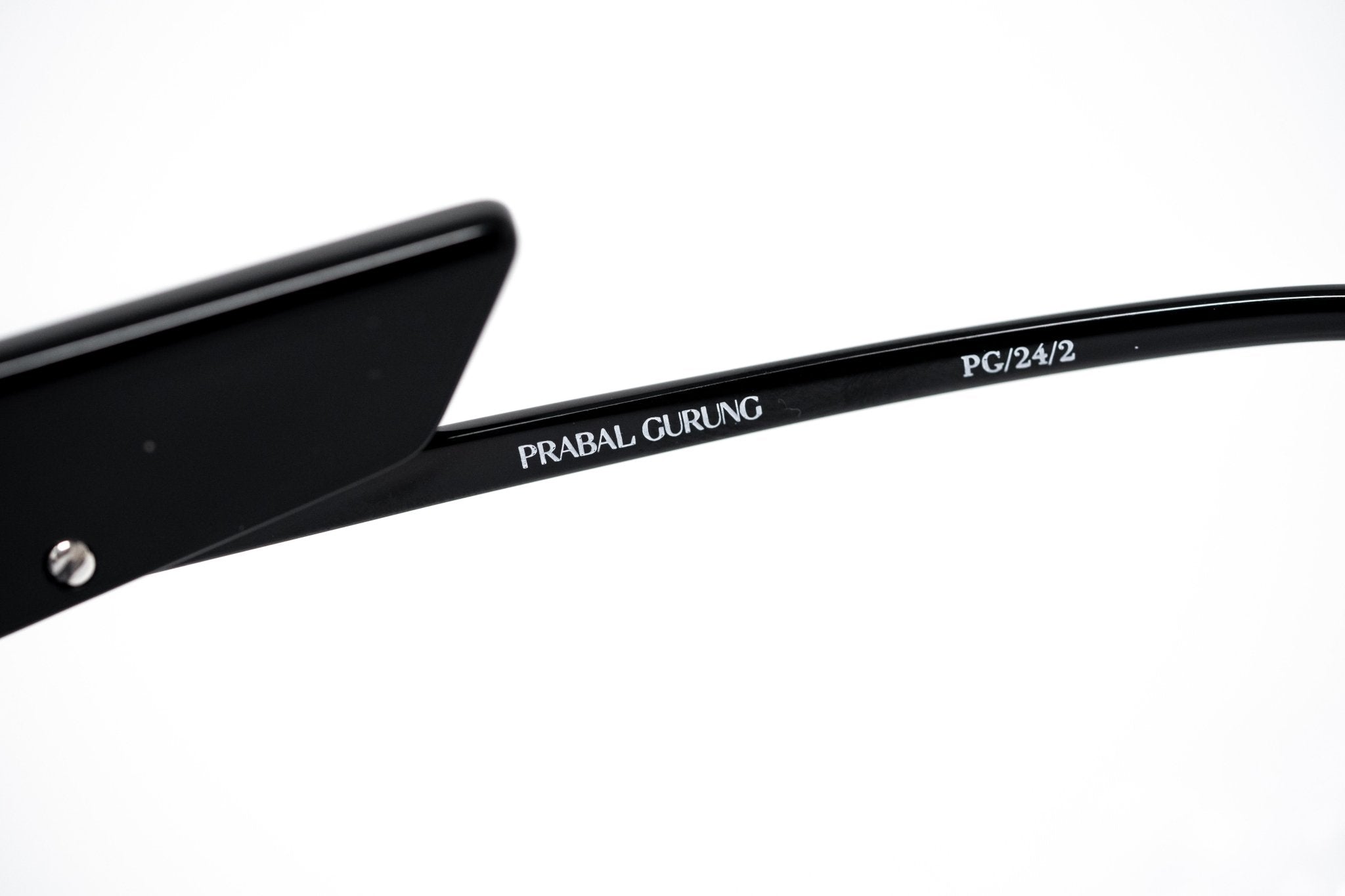 Prabal Gurung Sunglasses Female Round Black Category 3 Black Smoke Mirror Lenses PG24C2SUN - Watches & Crystals