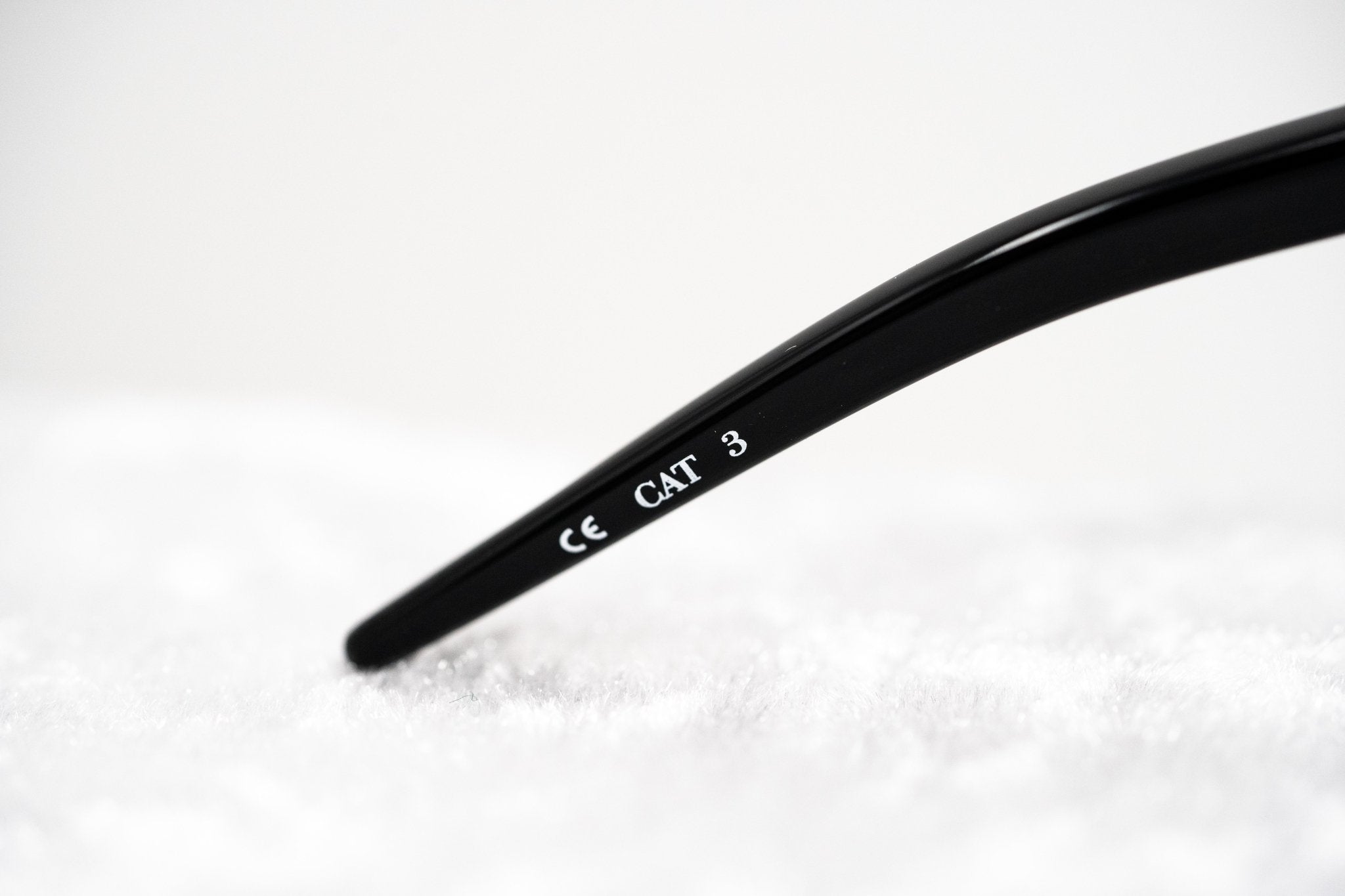 Prabal Gurung Sunglasses Female Special Frame Blue Horn Category 3 Black Lenses PG21C1SUN - Watches & Crystals