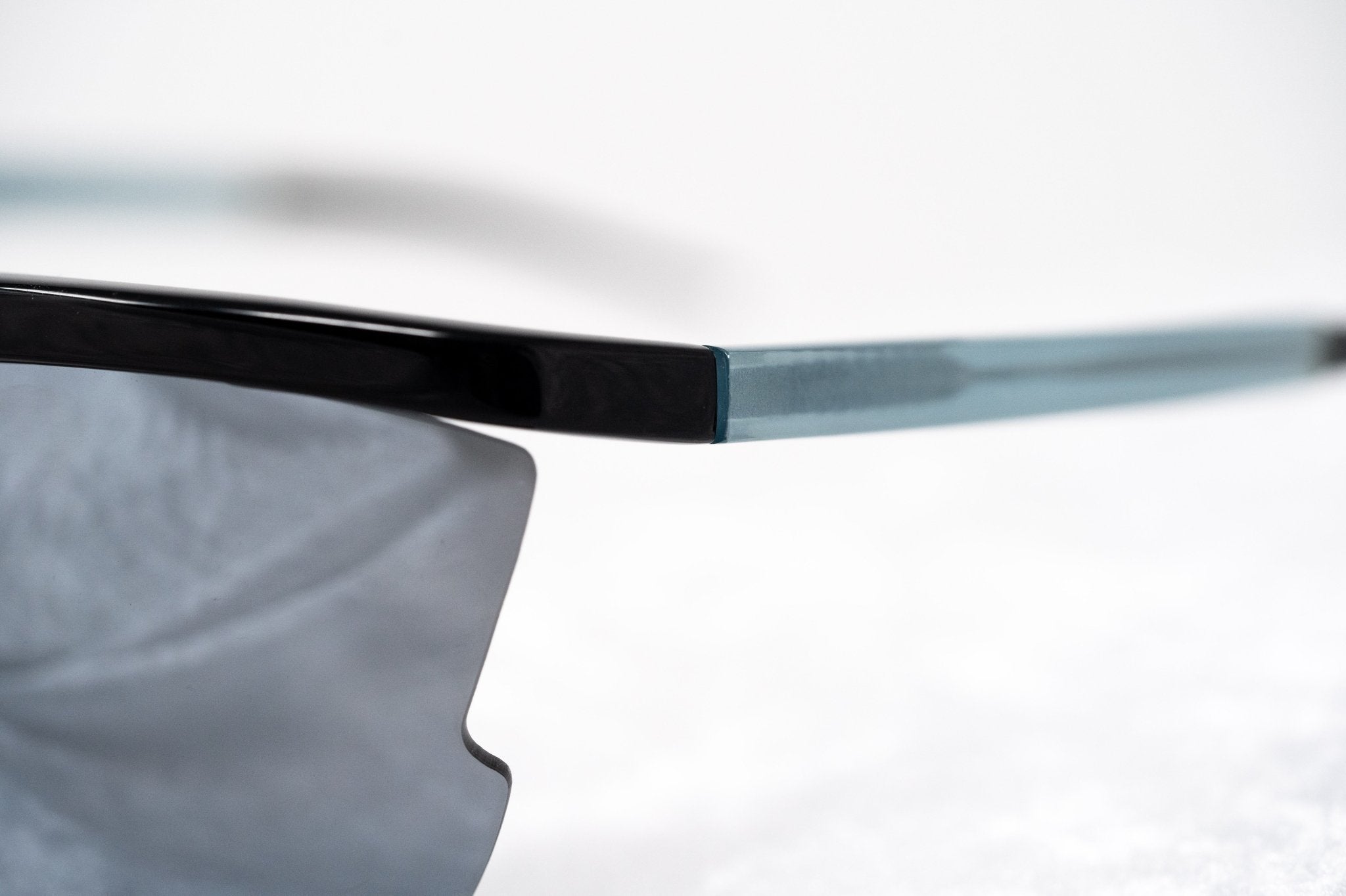 Prabal Gurung Sunglasses Female Special Frame Shiny Black Category 3 Grey Mirror Lenses PG21C5SUN - Watches & Crystals
