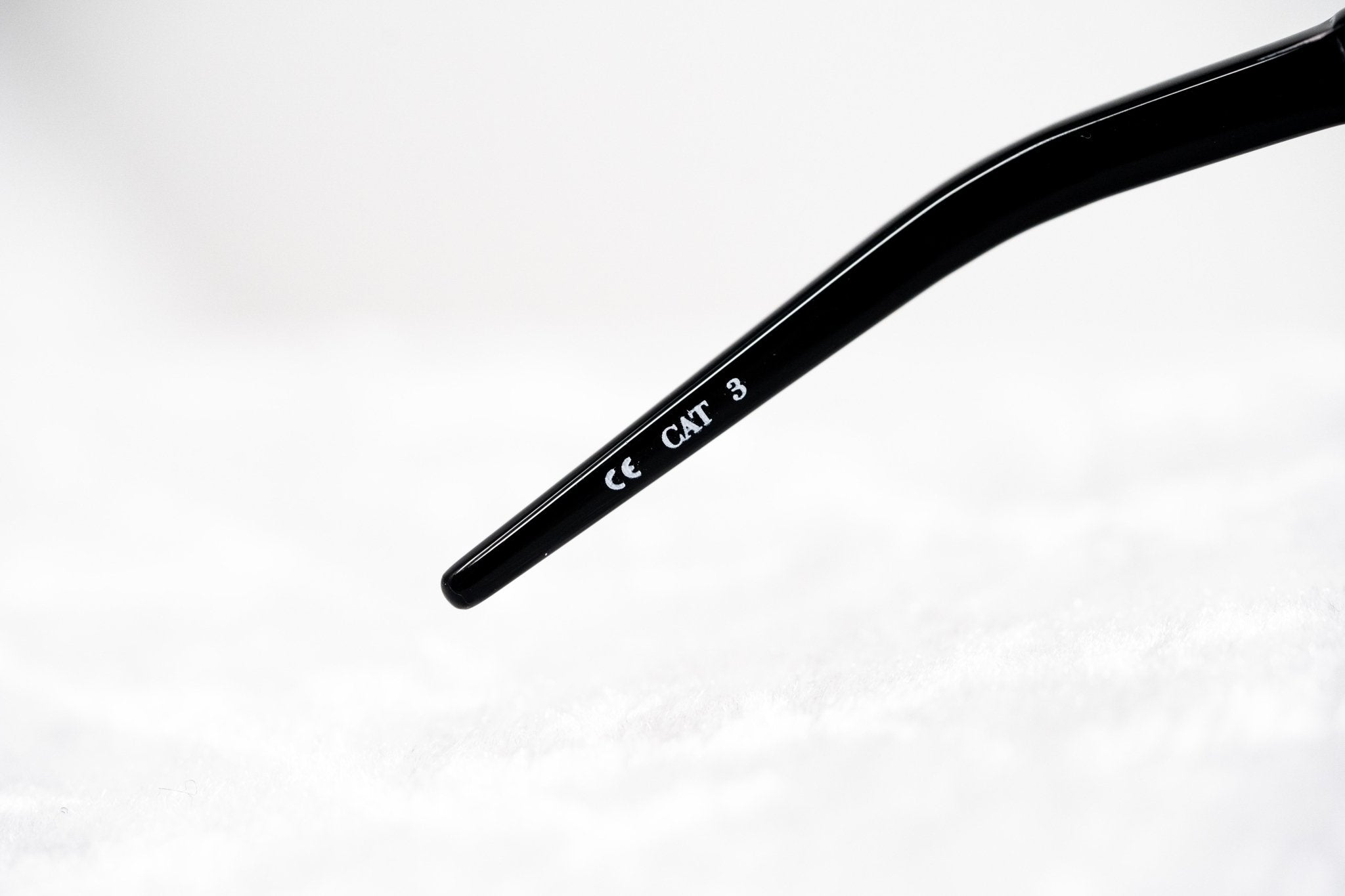 Prabal Gurung Sunglasses Female Special Frame Tortoiseshell Category 3 Black Lenses PG21C6SUN - Watches & Crystals
