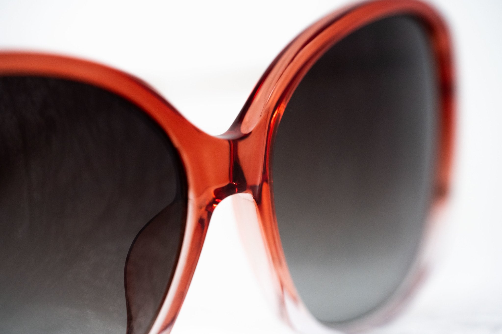 Prabal Gurung Sunglasses Oversized Female Red to Clear/Light Gold Frame Category 3 Grey Graduated Lenses PG23C2SUN - Watches & Crystals