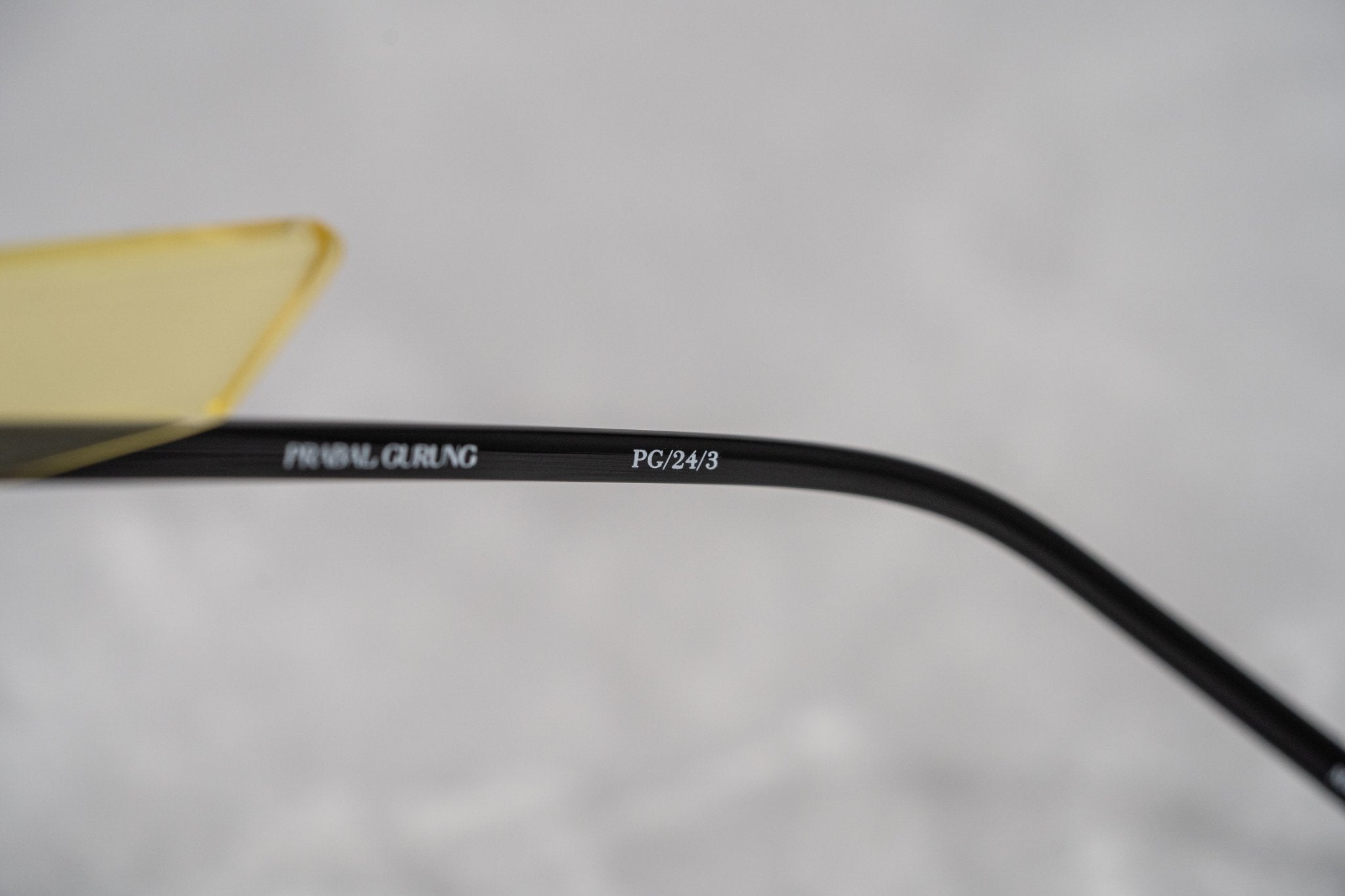 Prabal Gurung Sunglasses Round Clear Ivory White With Dark Grey Category 3 Graduated Lenses PG24C3SUN - Watches & Crystals