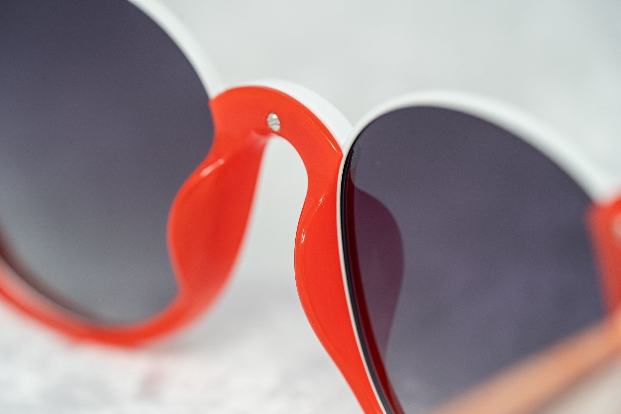 Prabal Gurung Sunglasses Round Crimson Ivory White With Dark Grey Category 3 Graduated Lenses PG24C4SUN - Watches & Crystals